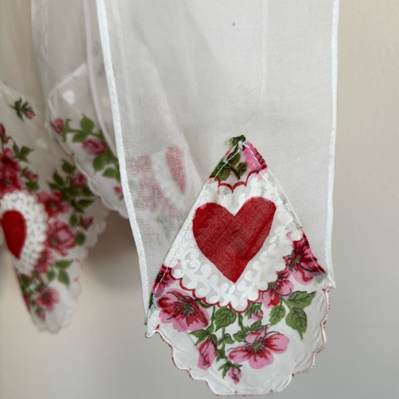 Vintage Handmade Valentines Apron Hearts and Flowers - Picture 6 of 7
